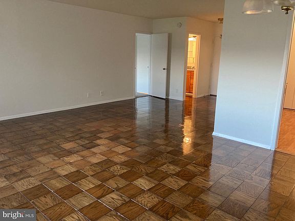 3rd image of 4515 Willard Ave APT 1106S