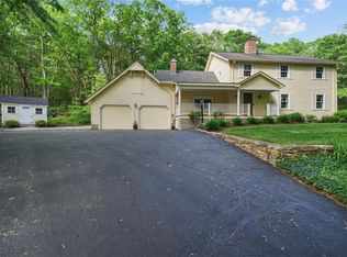 516 Black Plain Rd, North Smithfield, RI 02896