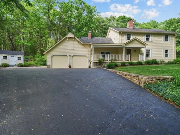 516 Black Plain Rd, North Smithfield, RI 02896