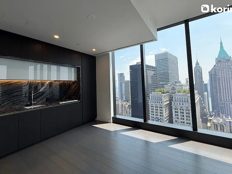 125 Greenwich St #68B — Photo 9