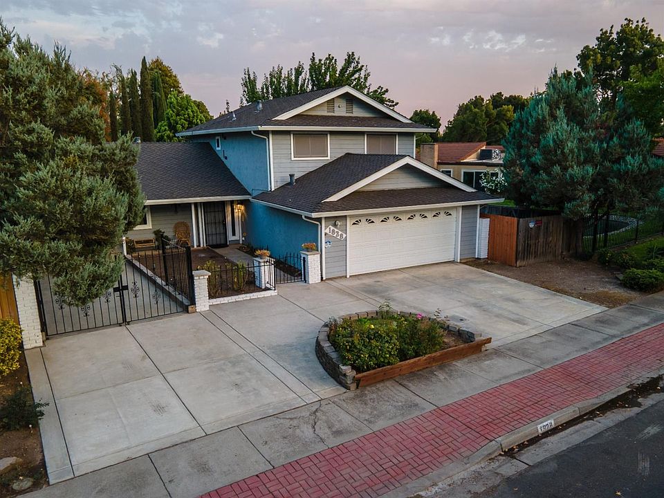 1st image of 1828 Venetian Dr