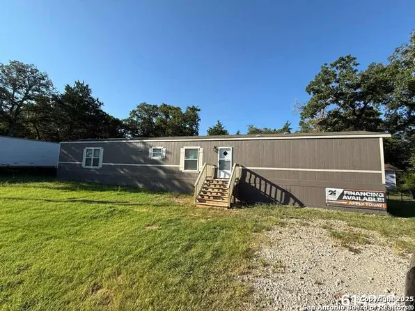 131 Shoshoni, Smithville, TX 78957