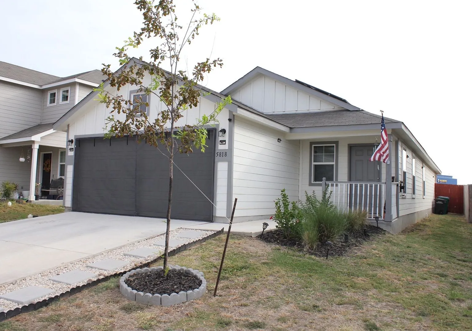 Spacious San Antonio Home Near JBSA | Solar Savings & Flex Room — Photo 3
