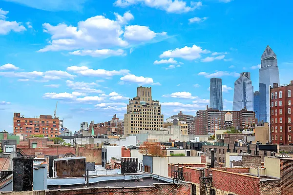 Sold by Compass | media 8