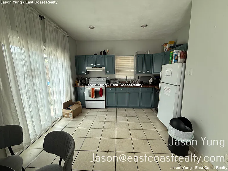 21 Highgate St #1 — Photo 9