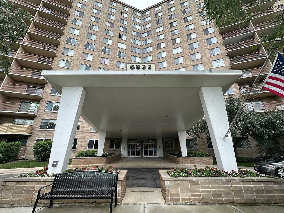 1st image of 6833 N Kedzie Ave APT 302