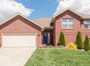 3851 W Village Ter, Springfield, MO 65810