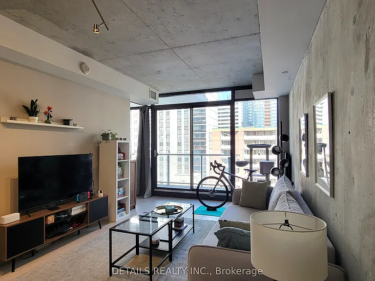 224 Lyon St N #812 — Photo 8