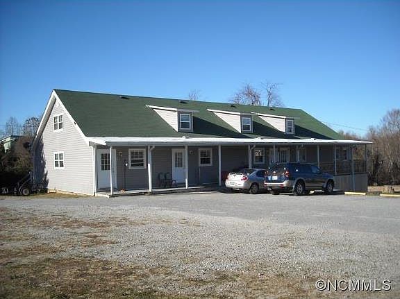 2nd image of 62 Hope Creek Ln