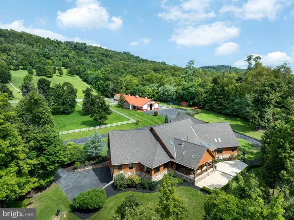 34 Endless Trails Dr, Lock Haven, PA 17745