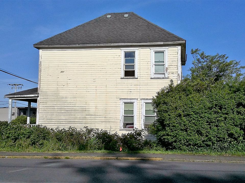 2nd image of 299 Hall Ave