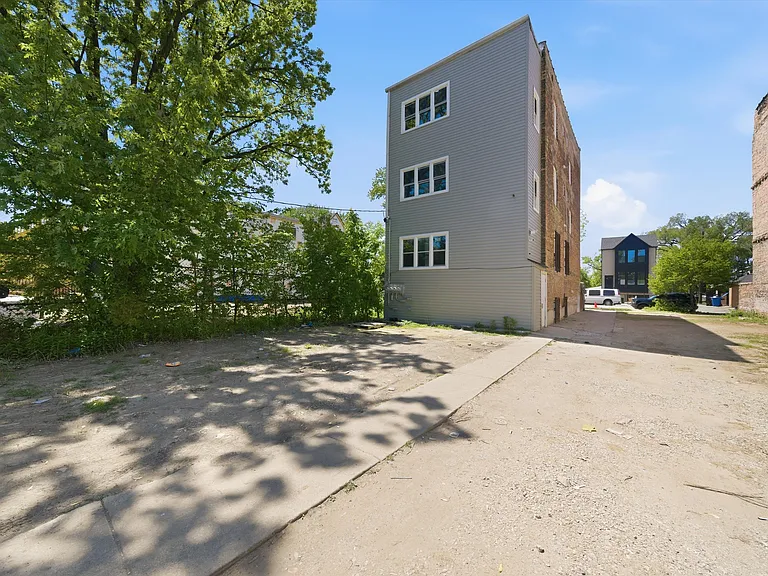 541 N Lawndale Ave #3 — Photo 9