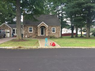 25 Grove St, Wharton, NJ 07885