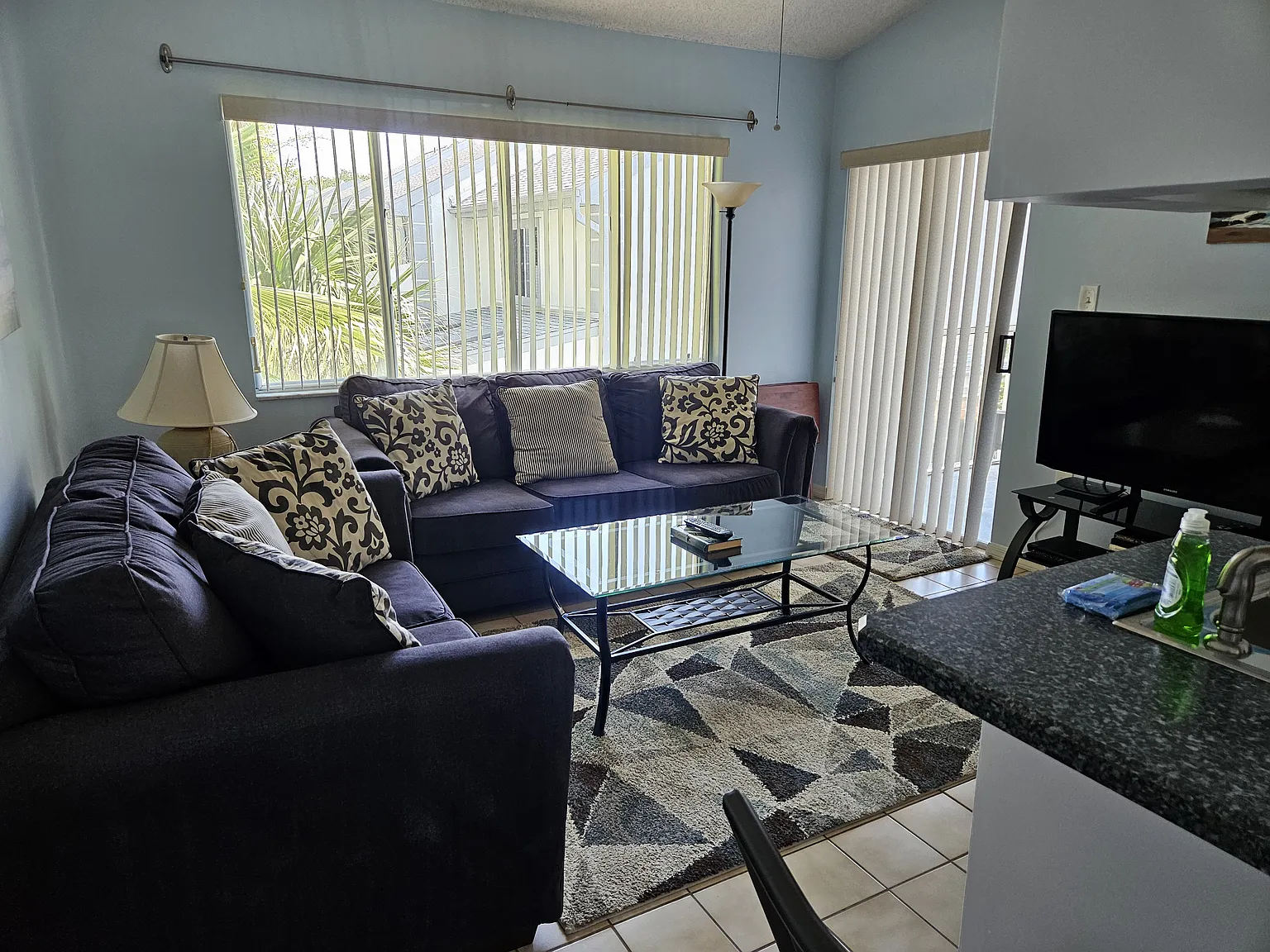 2 bed, 1014 sqft, $2,600 — Photo 3