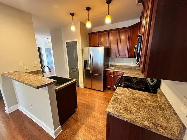 19 Greenfield Dr — Photo 6