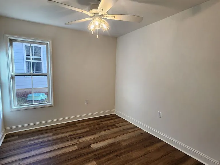 4033 Colbie Way — Photo 8