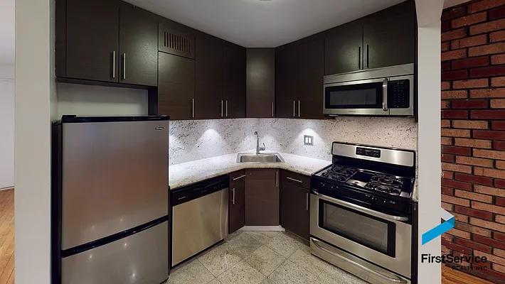 Rented by FirstService Realty (legacy) | media 16