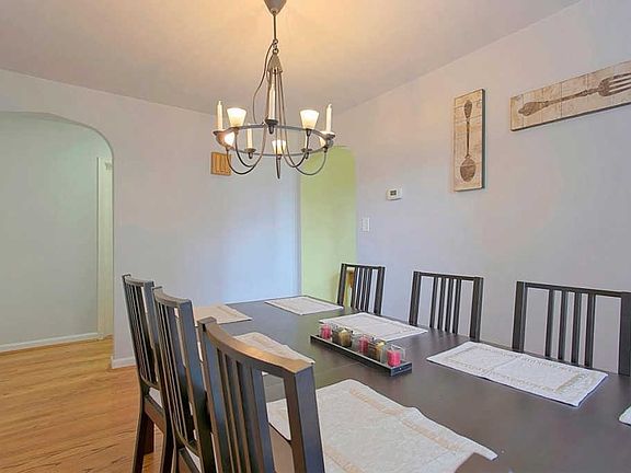 4th image of 6466 Elbrook Ave