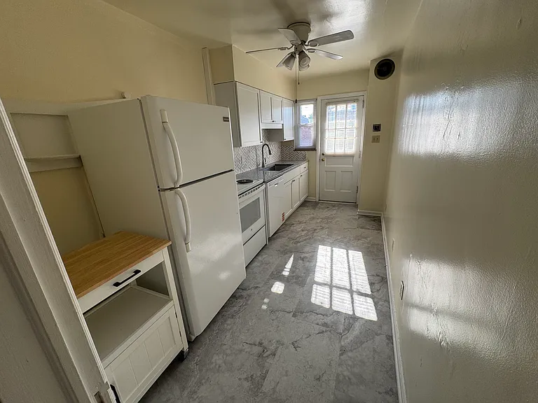 1645 Elmwood Ave — Photo 10