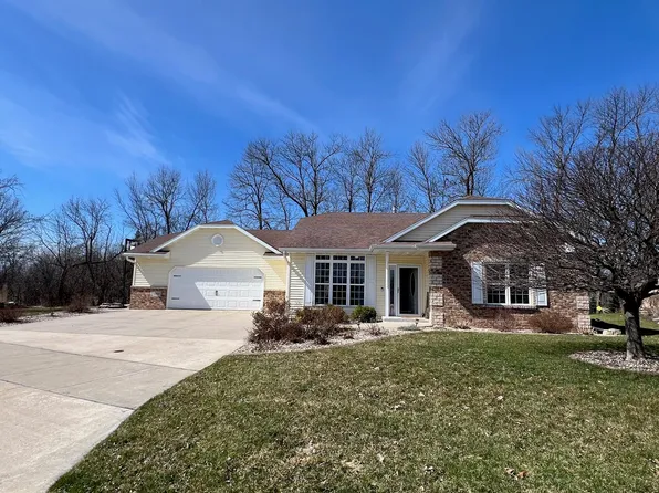 1100 Kernan Ave, Menasha, WI 54952