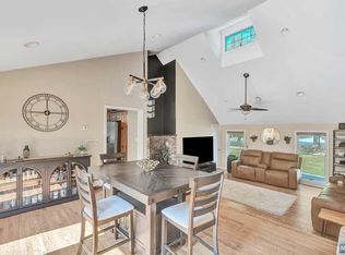 661 Campgaw Rd, Mahwah, NJ 07430