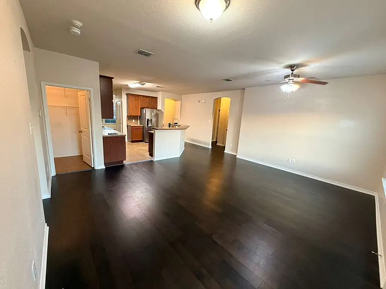 404 Northbrook Ave — Photo 4