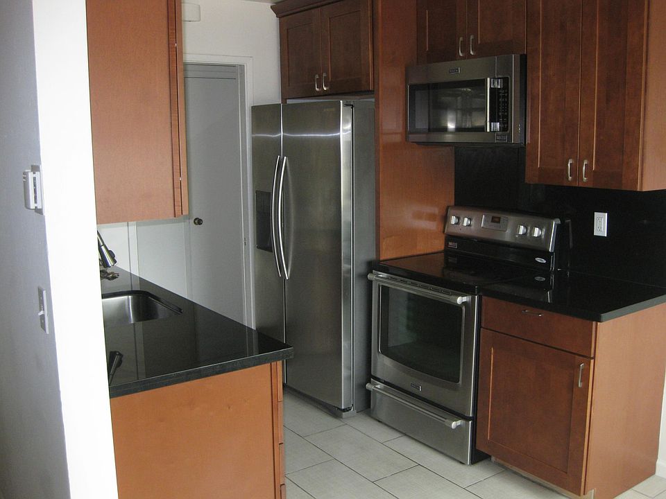 1st image of 18 Salada Ave #4