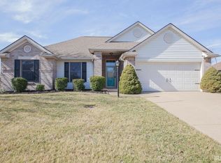 7200 Greenlake Dr, Evansville, IN 47711