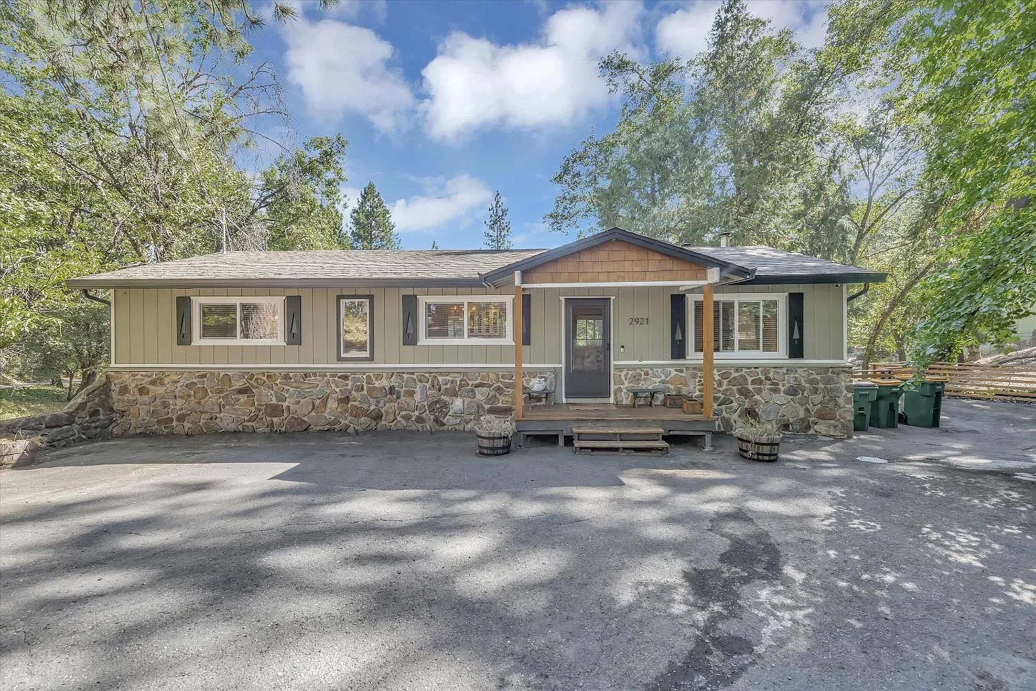 2921 Mount Danaher Rd photo 1