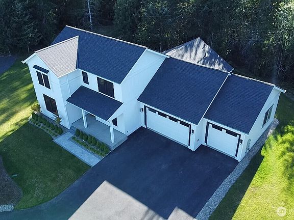 3rd image of 12288 Madrona Street SW