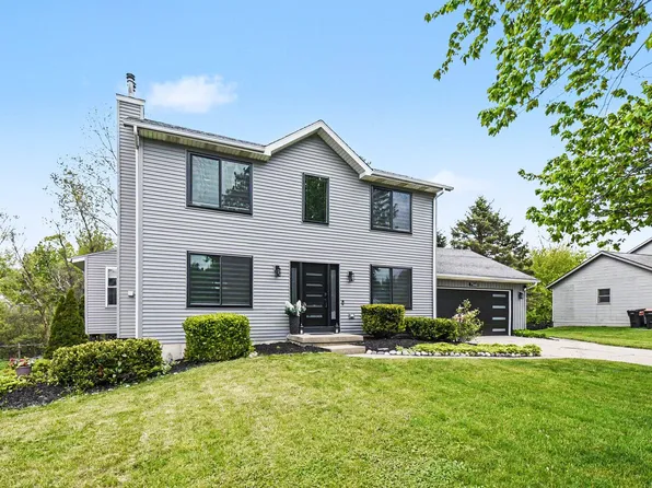 7560 Melinda Ct SE, Byron Center, MI 49315