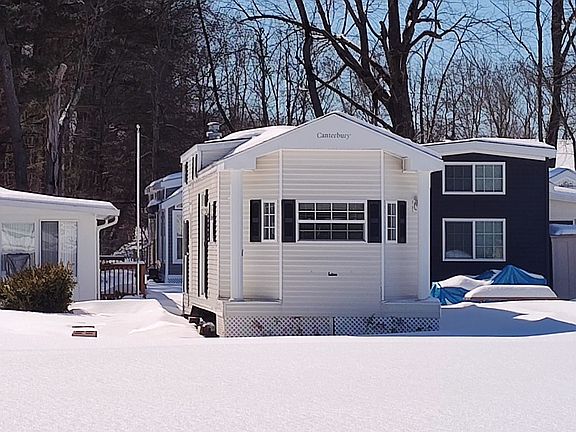 2nd image of 1733 Post Road