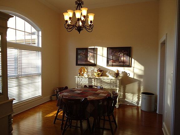 3rd image of 5507 Tea Cir