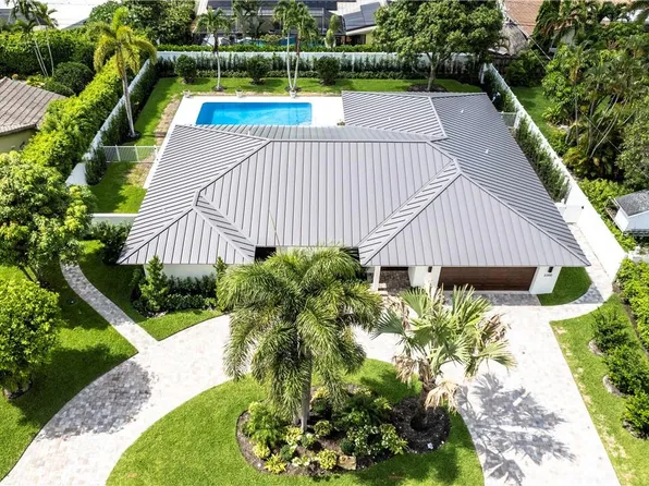 2300 NE 37th Drive, Fort Lauderdale, FL 33308