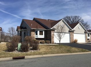 7318 Lake Ridge Dr, Savage, MN 55378