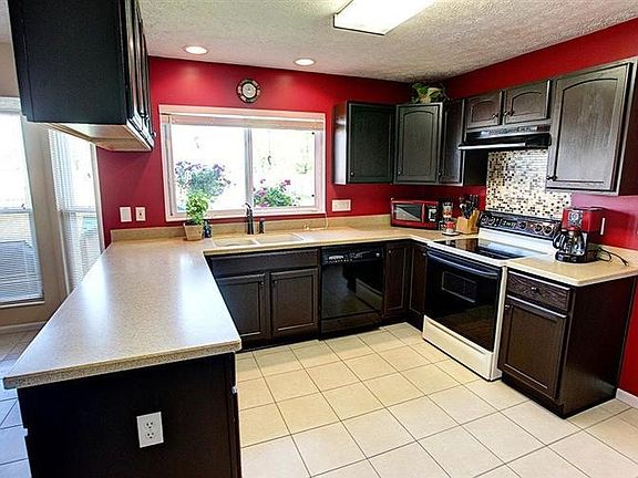5th image of 2996 White Water Ct