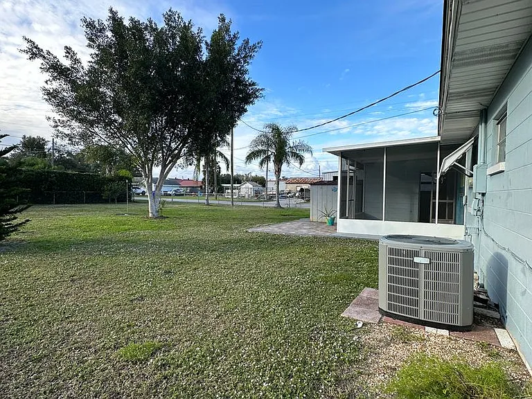 1400 Carolina Ave — Photo 27