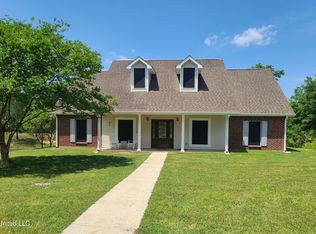 38 Minnie Penton Rd, Carriere, MS 39426
