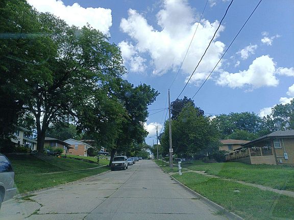 4th image of 2501 Boyd St