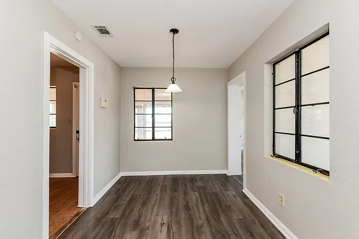 402 Ariana Ave — Photo 5