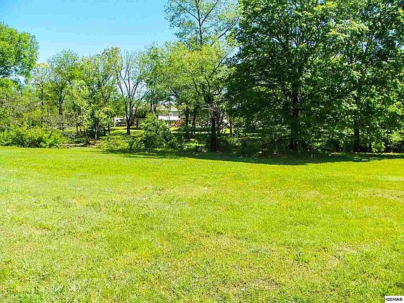 3rd image of 2319 Riverport Way