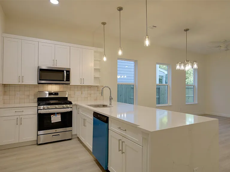 955 Ringold St — Photo 11