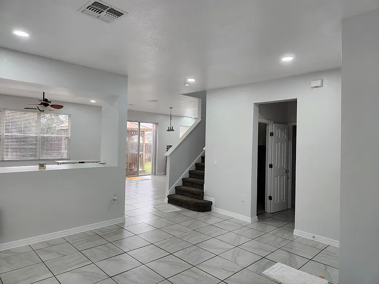 1174 Platte Ln N — Photo 12