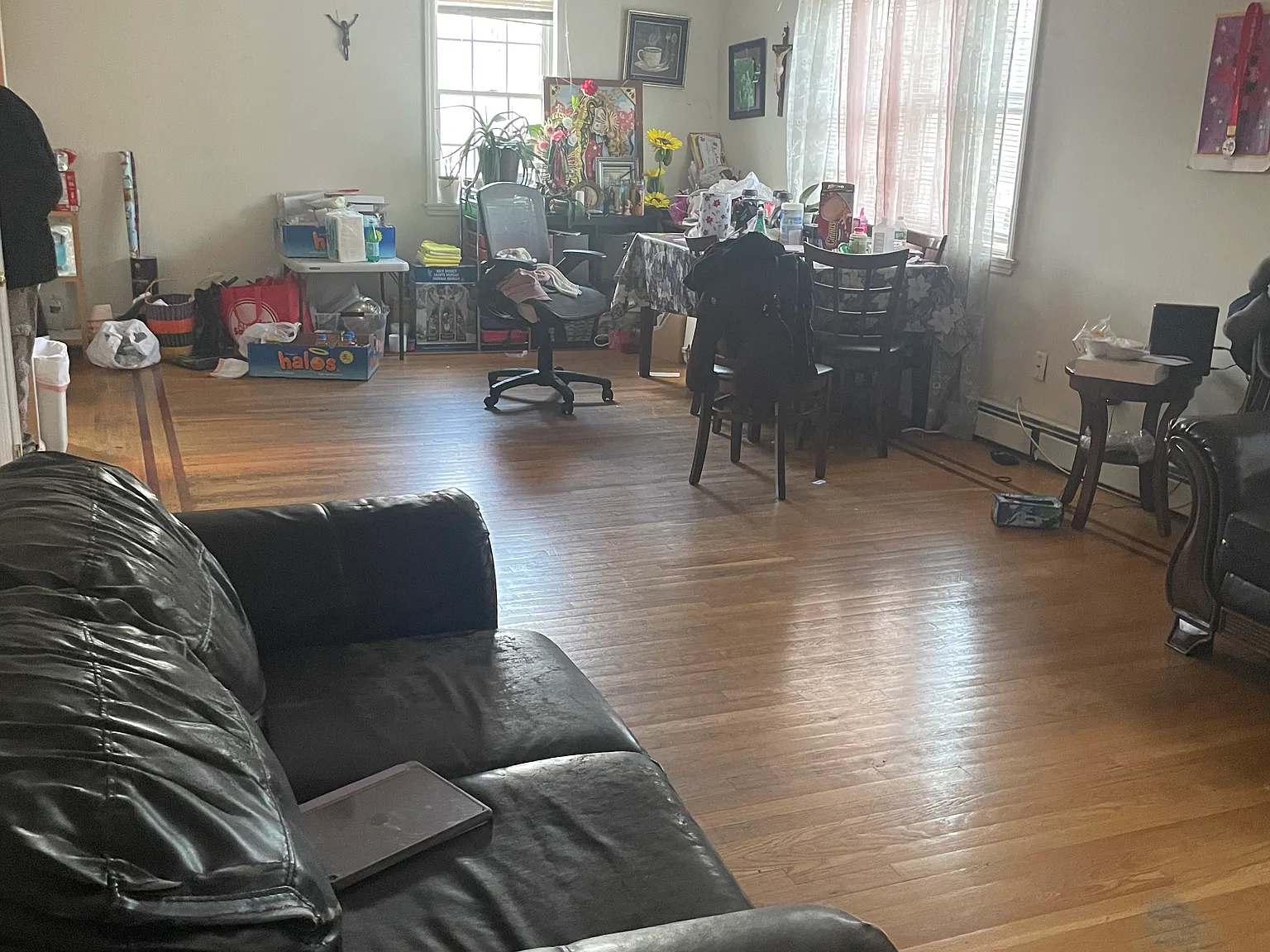 2 bed, 850 sqft, $3,000 — Photo 1