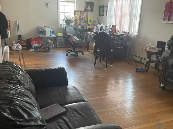 6 School St APT 3, White Plains, NY 10606