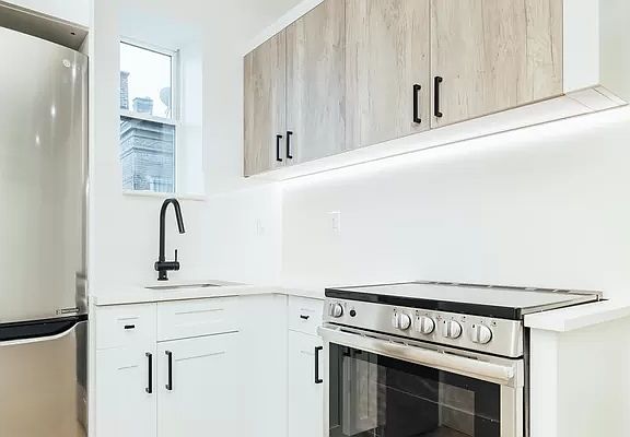 3rd image of 282 E 32nd St #3AI