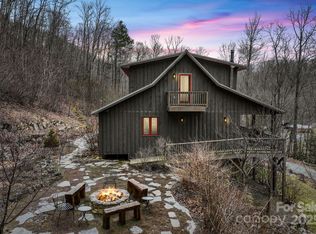 1048 Watershed Rd, Mars Hill, NC 28754