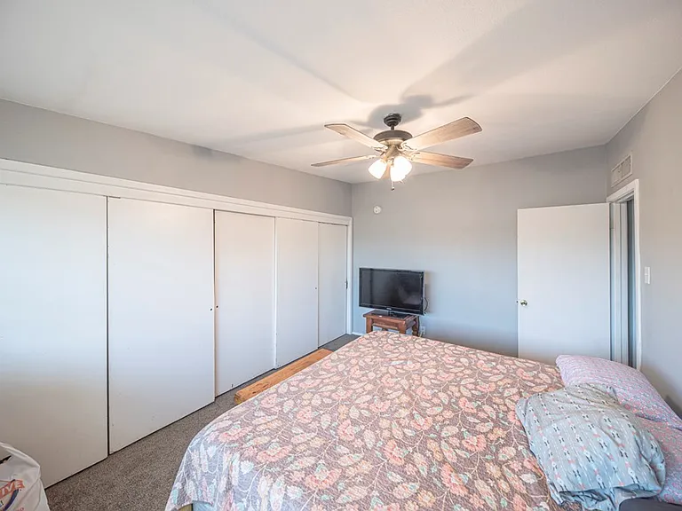 2901 Nabors Ln — Photo 27