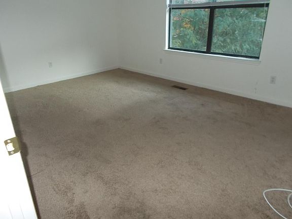 2nd image of 791 Winding Hills Ln