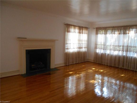 5th image of 606 Parkway Blvd